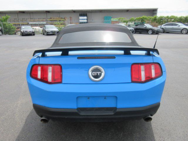 2010 FORD MUSTANG - Image 4