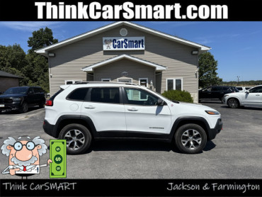 2016 JEEP CHEROKEE TRAILHAWK SUV - CC3075